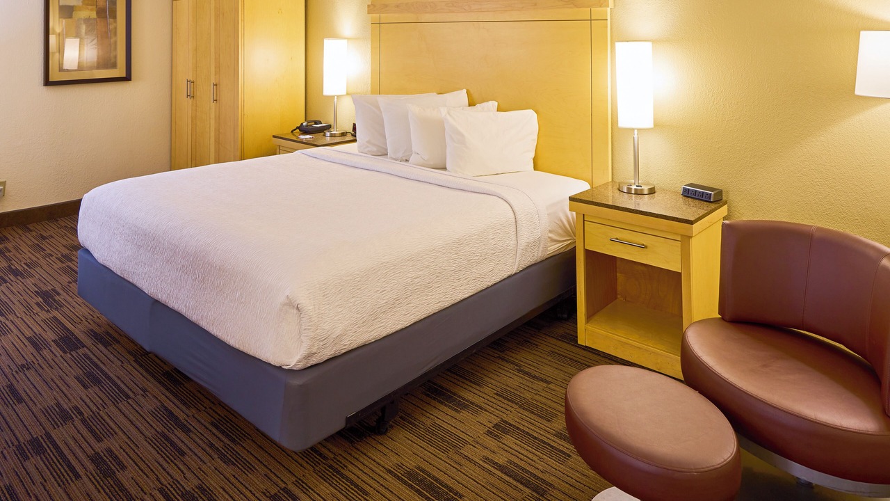 Photo of Bedroom in Burnsville