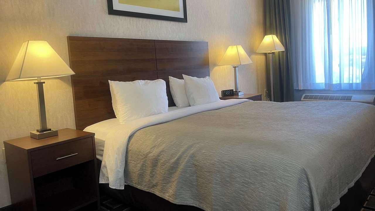Photo of Bedroom in Raton