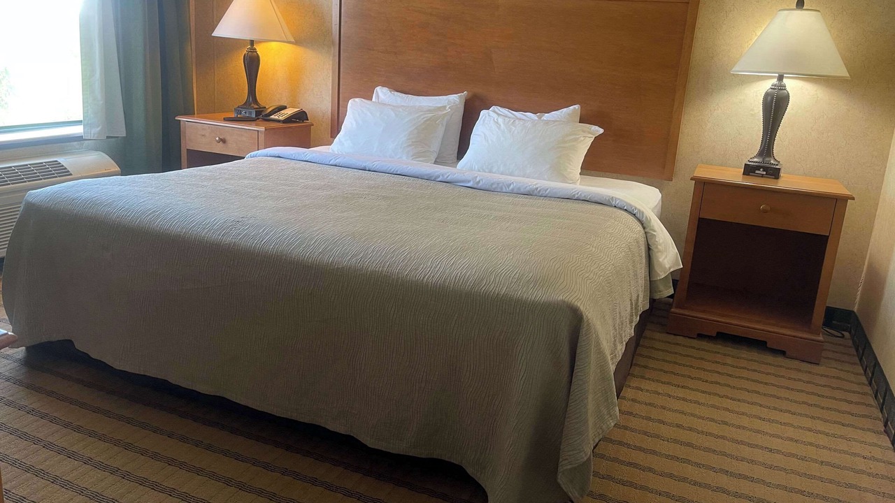 Photo of Bedroom in Raton