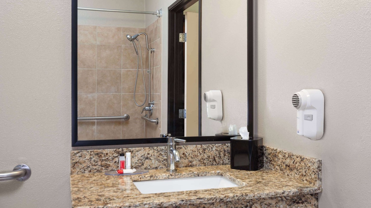 Photo of Bathroom in Hudson