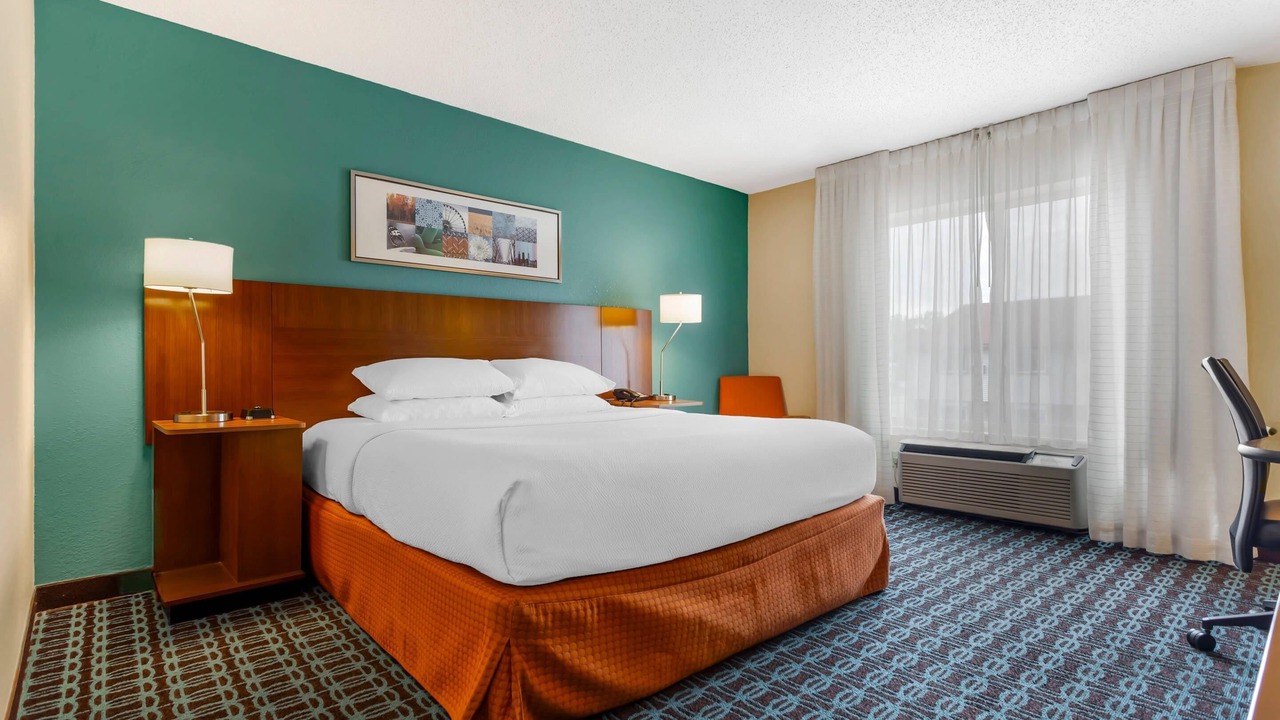 Photo of Bedroom in Ashwaubenon