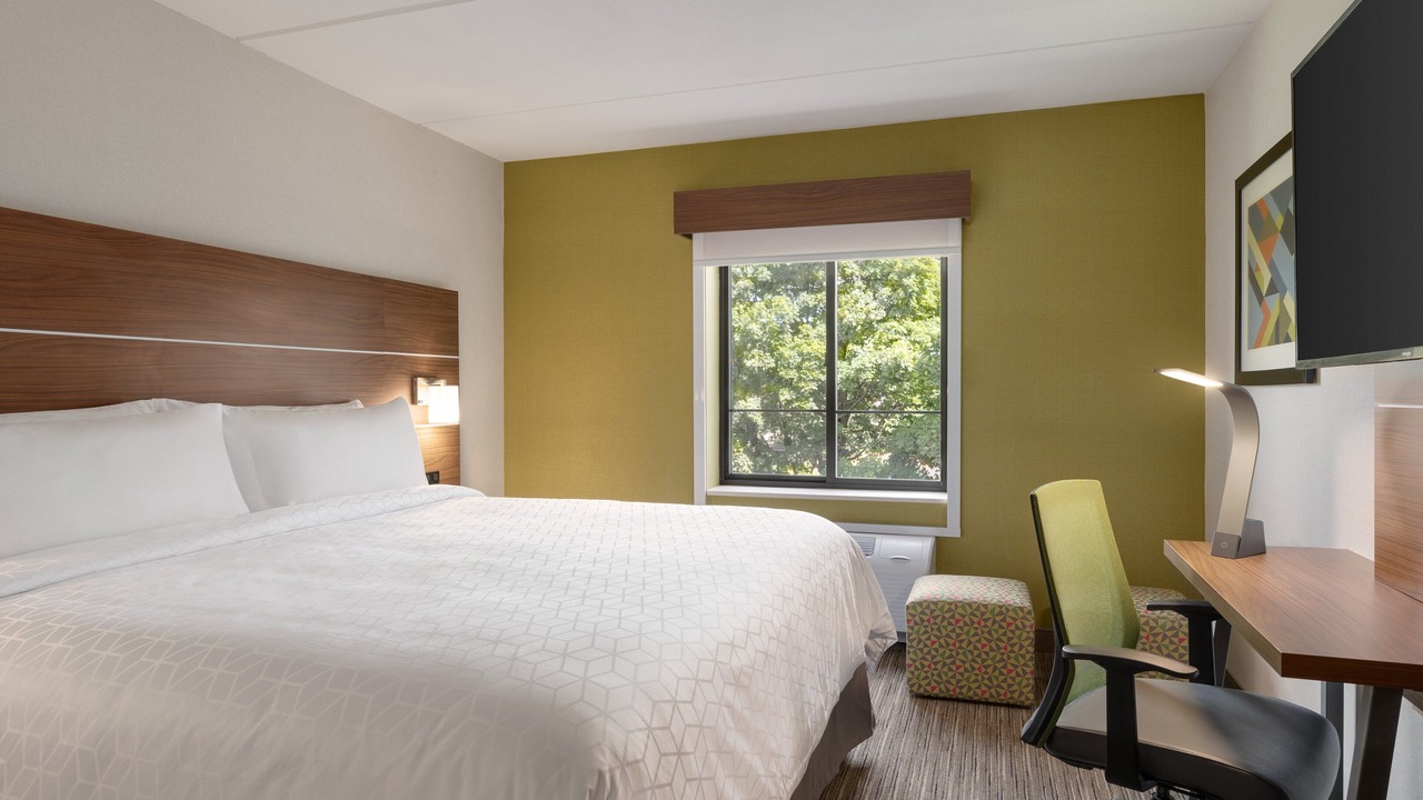 Photo of Bedroom in Plattsburgh