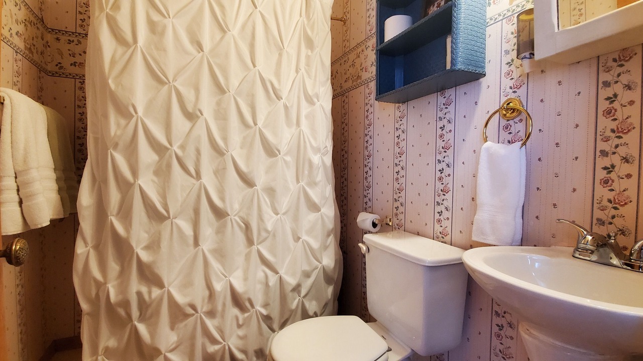 Photo of Bathroom in Alma