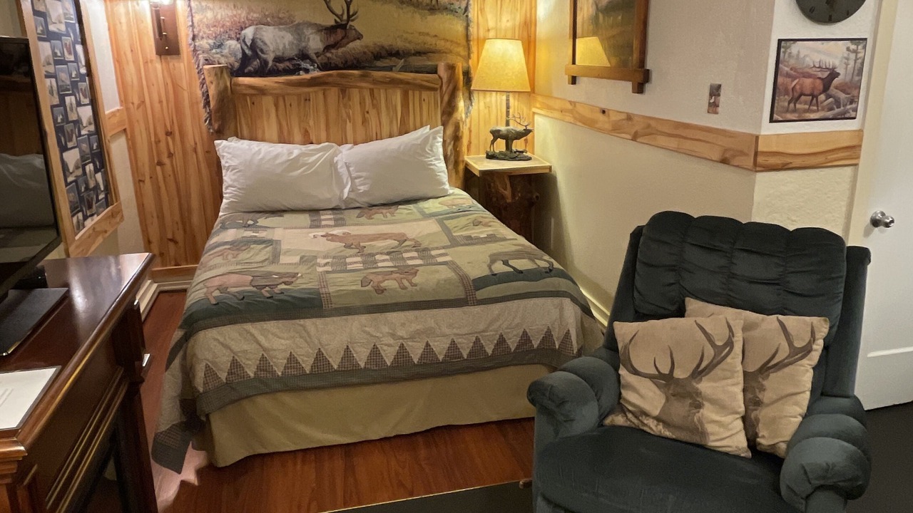 Photo of Bedroom in Monte Vista