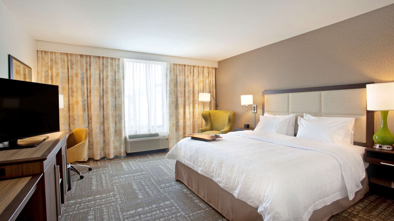 Photo of Bedroom in Downtown West