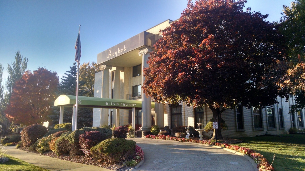 Photo of Buildings in Edina
