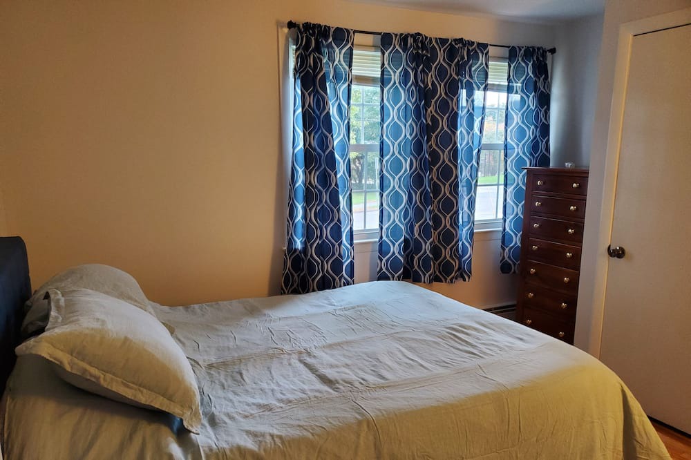 Photo of Bedroom in Hathorne