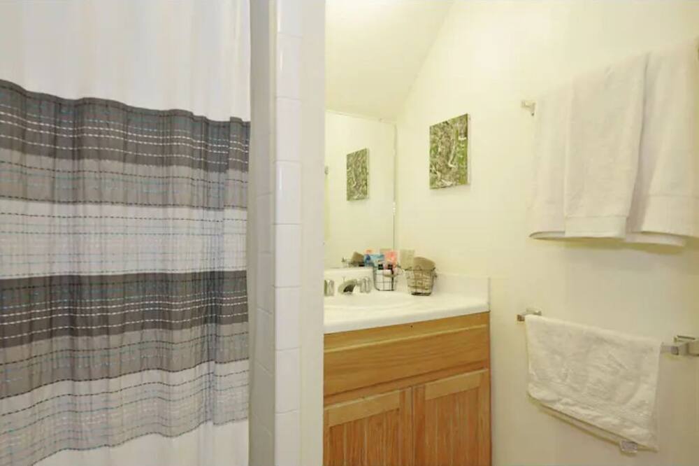 Photo of Bathroom in El Rancho