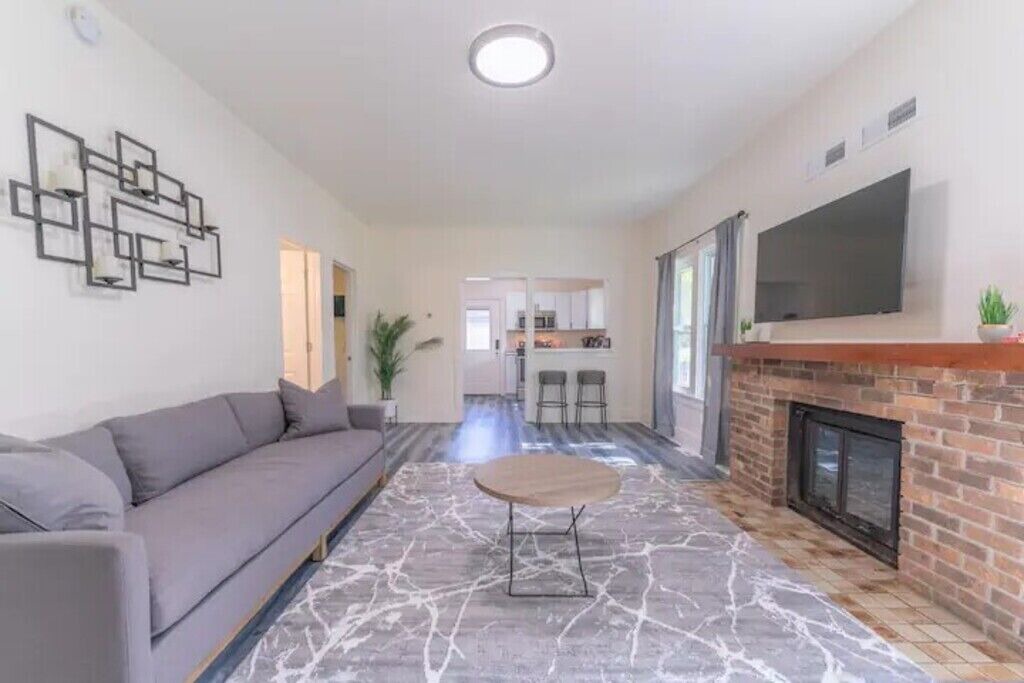 Photo of Livingroom in Champlin