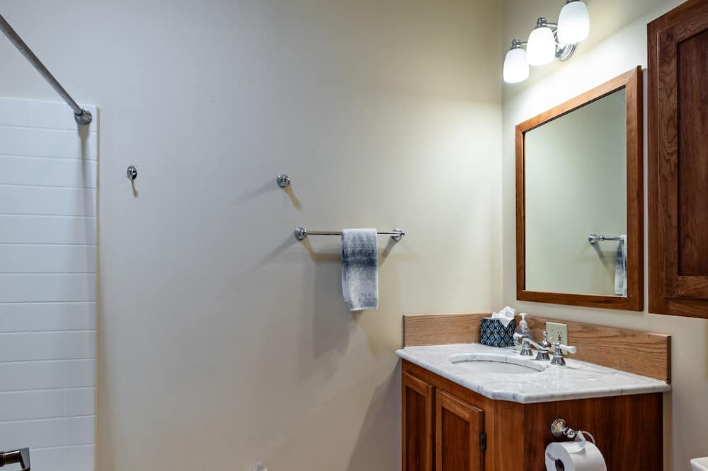 Photo of Bathroom in De Soto