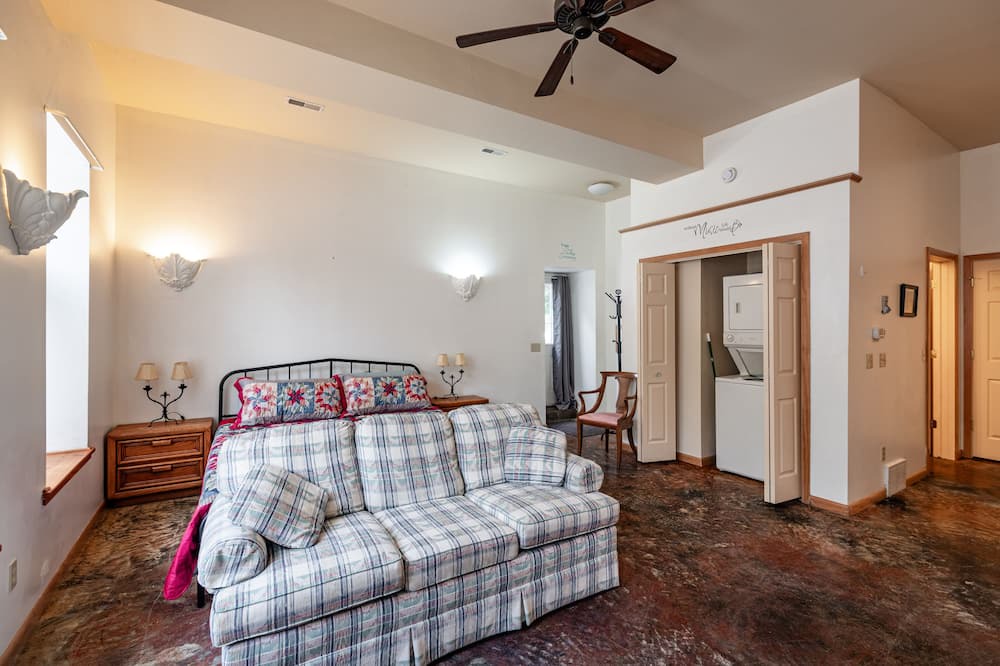 Photo of Bedroom in De Soto