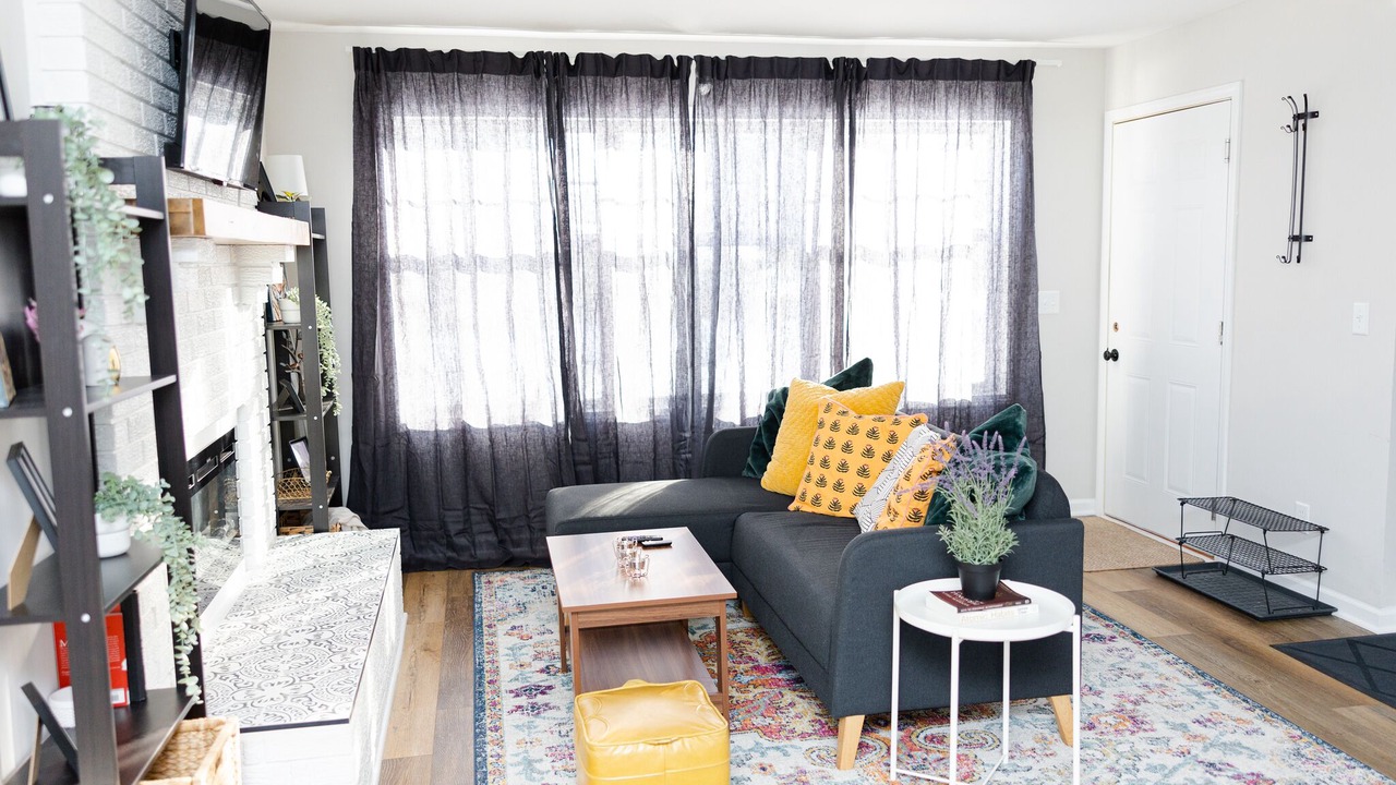 Photo of Livingroom in Ramsey County