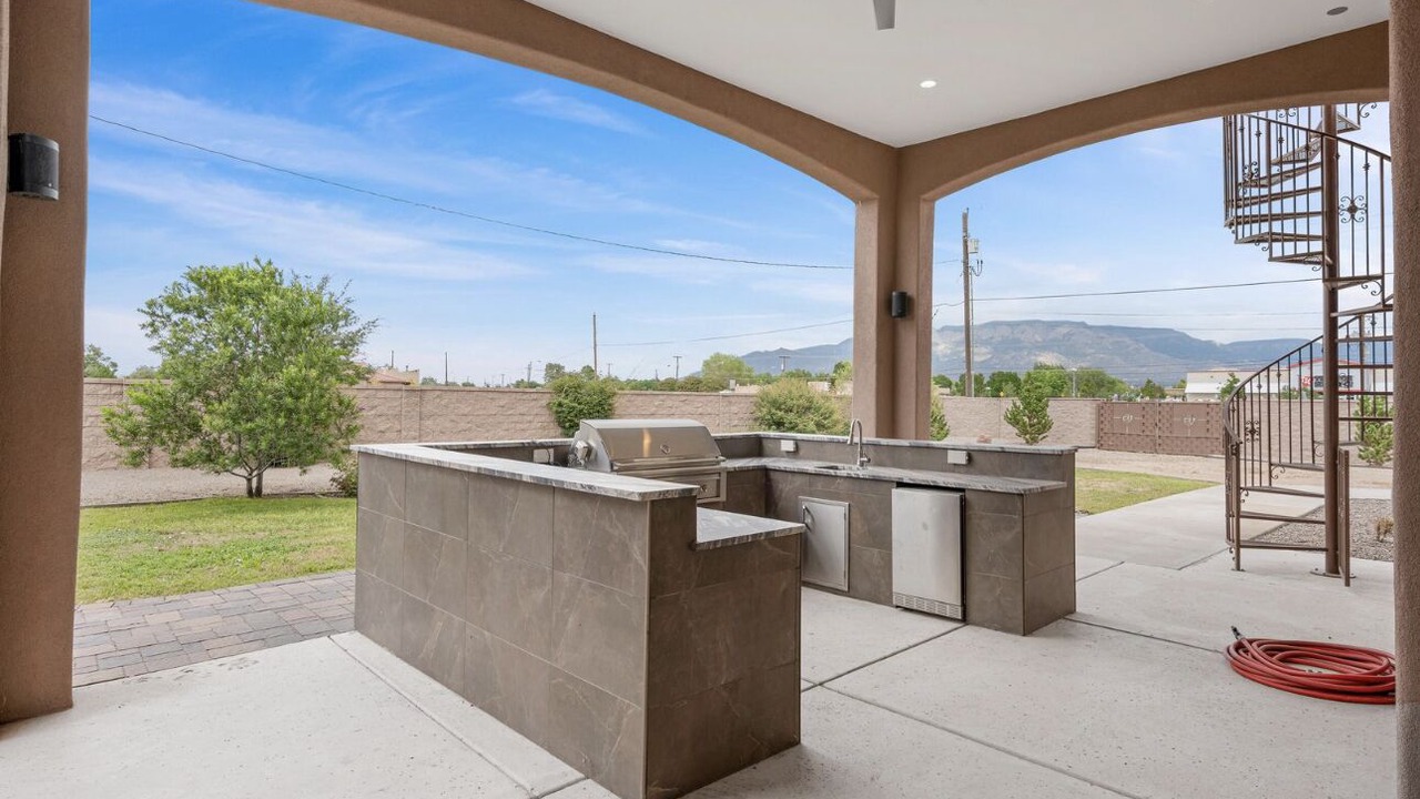 Photo of Patio Balcony in North Valley