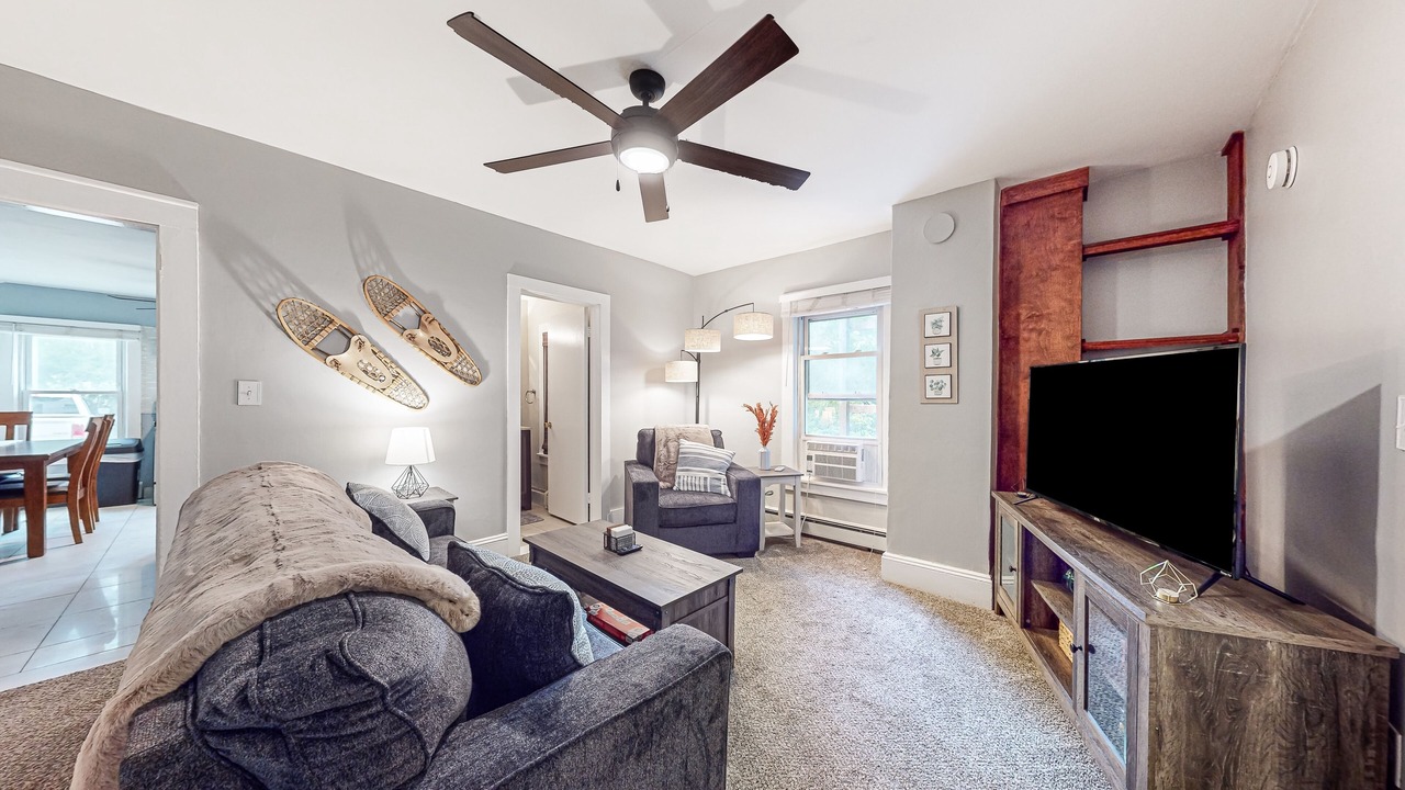 Photo of Livingroom in East Haven  Rutland County