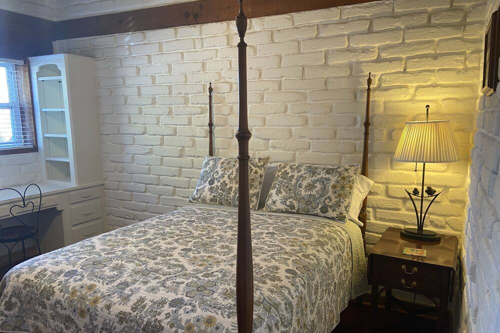 Photo of Bedroom in Corrales