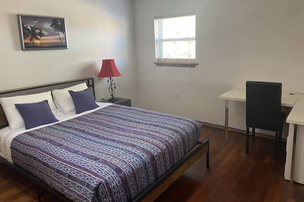 Photo of Bedroom in Corrales
