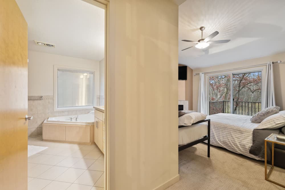 Photo of Bedroom in North Oaks