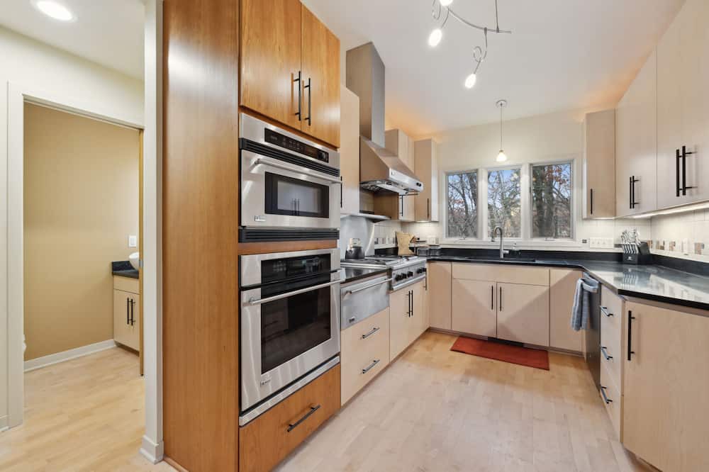 Photo of Kitchen in North Oaks