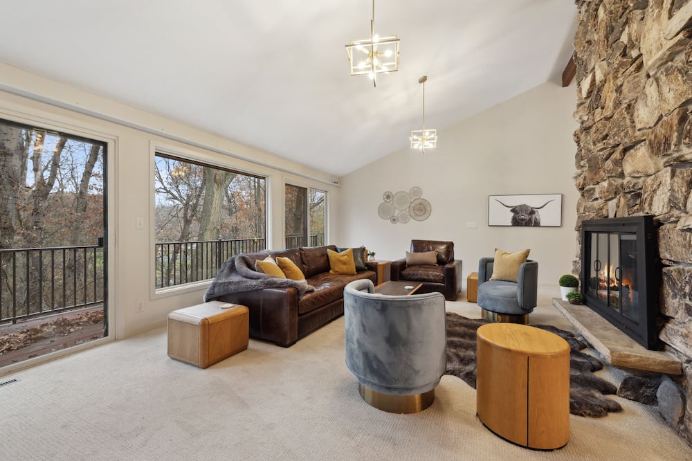 Photo of Livingroom in North Oaks