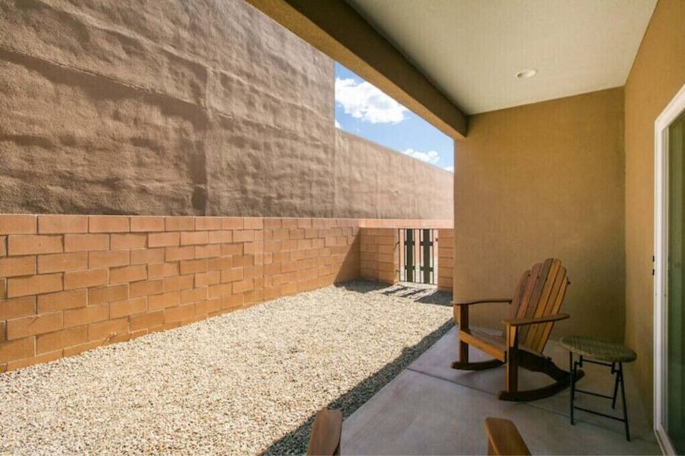 Photo of Patio Balcony in Mesa Del Sol Innovation Park