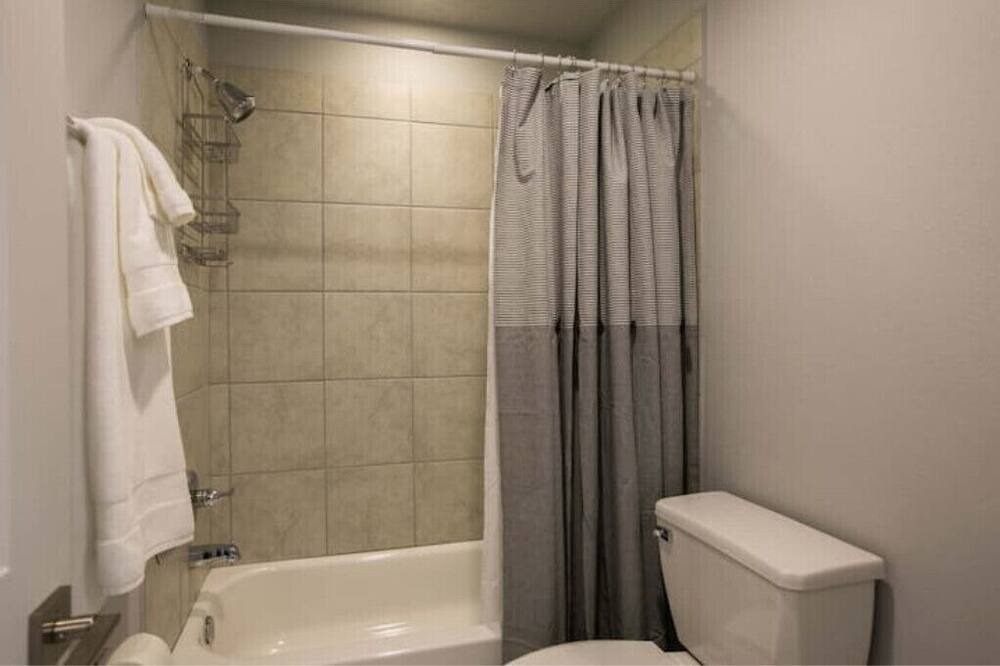 Photo of Bathroom in Mesa Del Sol Innovation Park