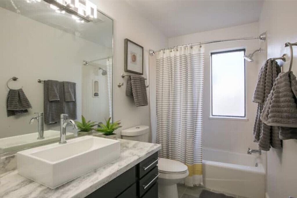Photo of Bathroom in Albuquerque