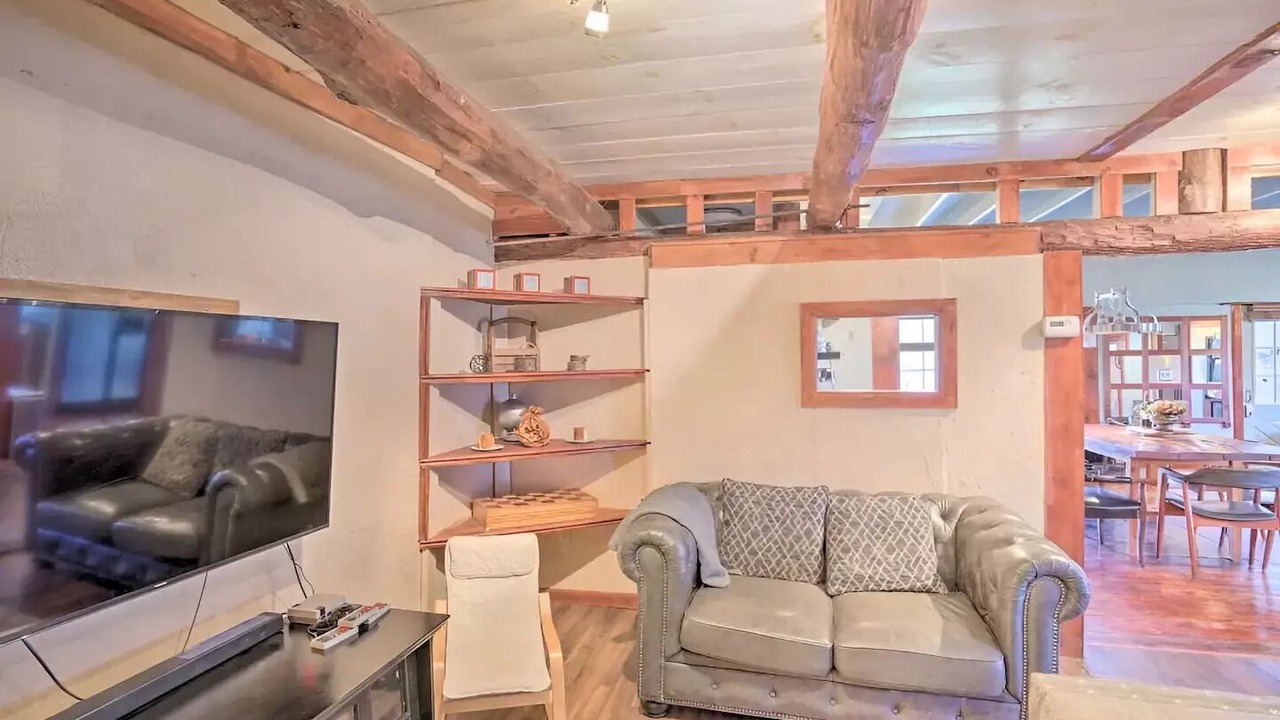 Photo of Livingroom in Jefferson