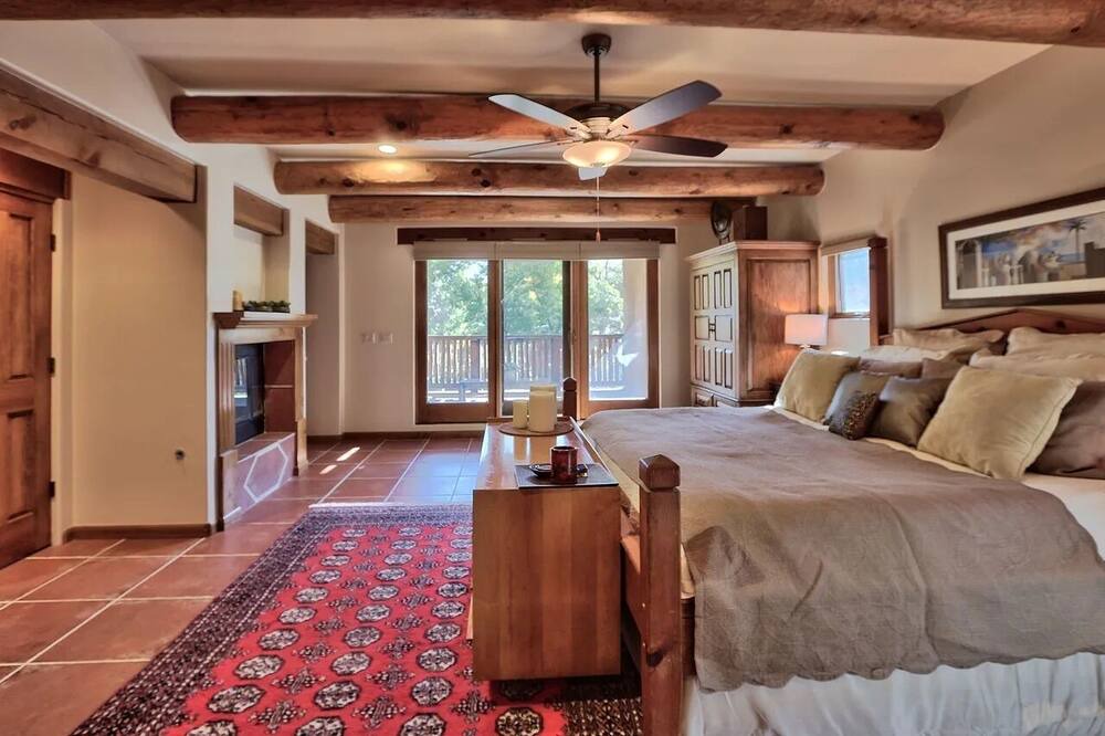 Photo of Bedroom in Los Ranchos de Albuquerque