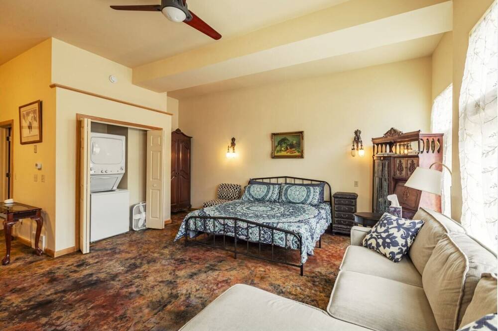 Photo of Bedroom in De Soto