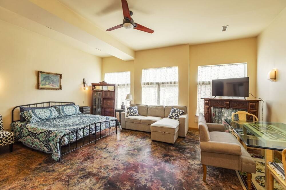 Photo of Bedroom in De Soto