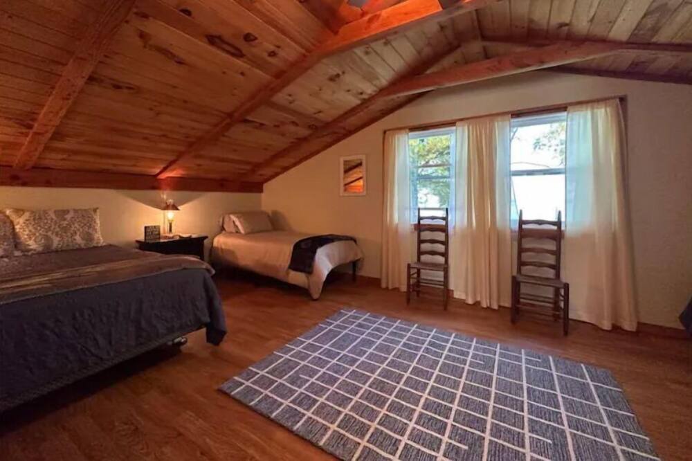 Photo of Bedroom in Alburg