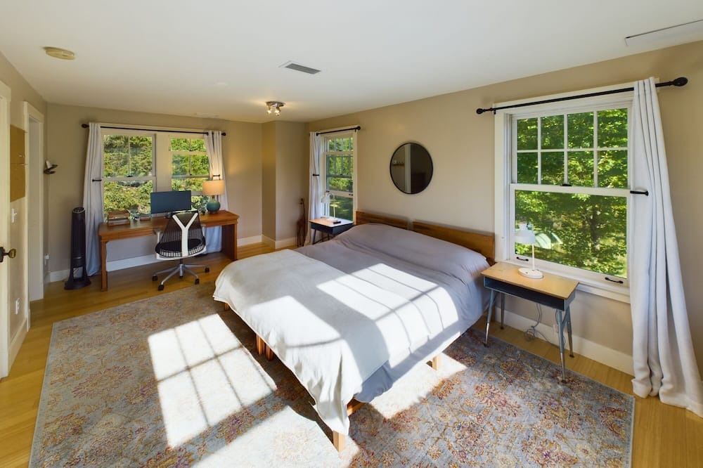 Photo of Bedroom in Underhill