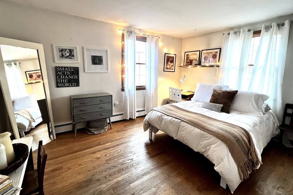 Photo of Bedroom in Canton