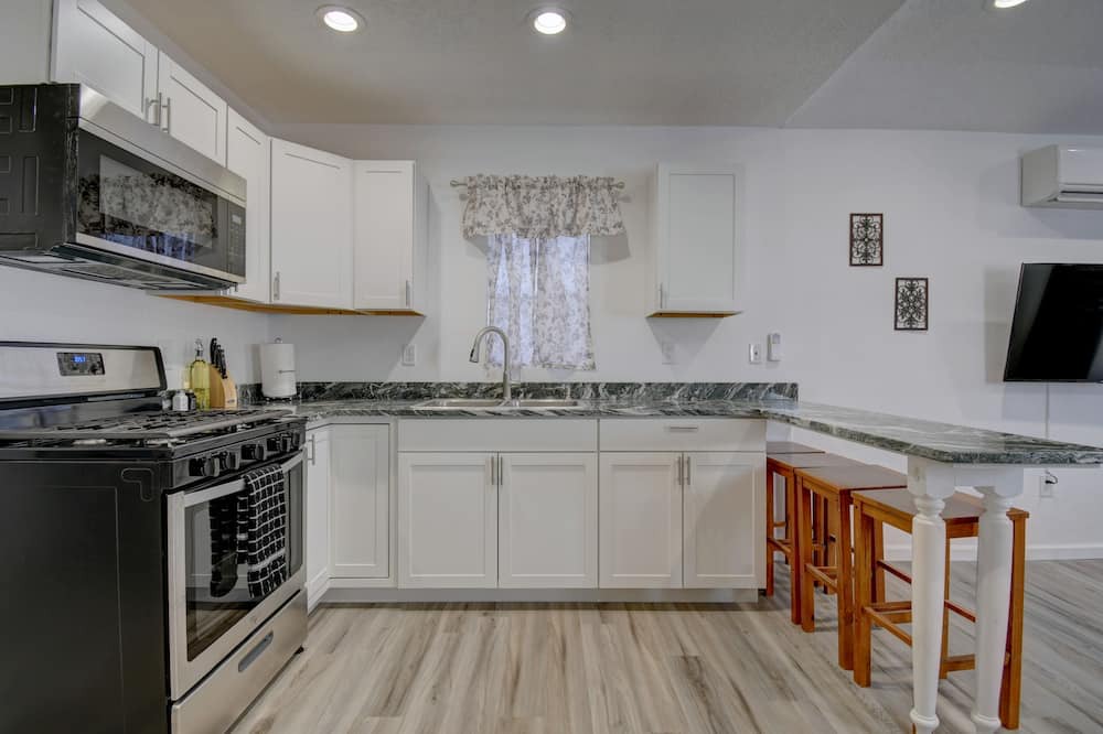 Photo of Kitchen in Raynolds Addition