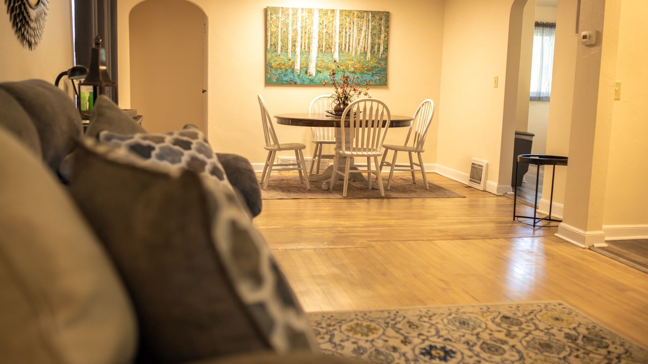 Photo of Livingroom in Stanley