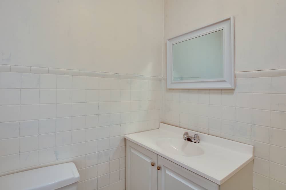Photo of Bathroom in Blooming Prairie