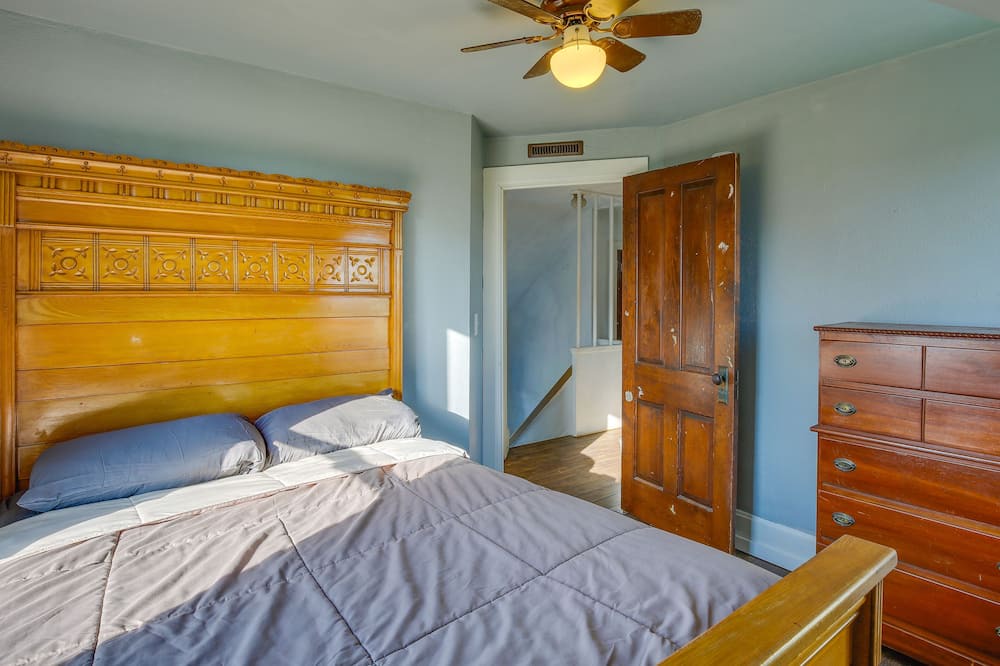 Photo of Bedroom in Blooming Prairie
