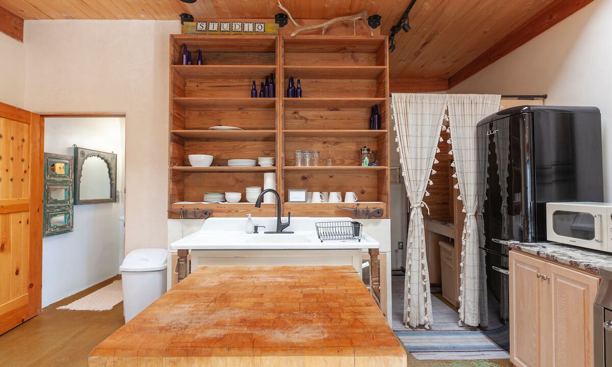 Photo of Kitchen in Ranchos De Taos