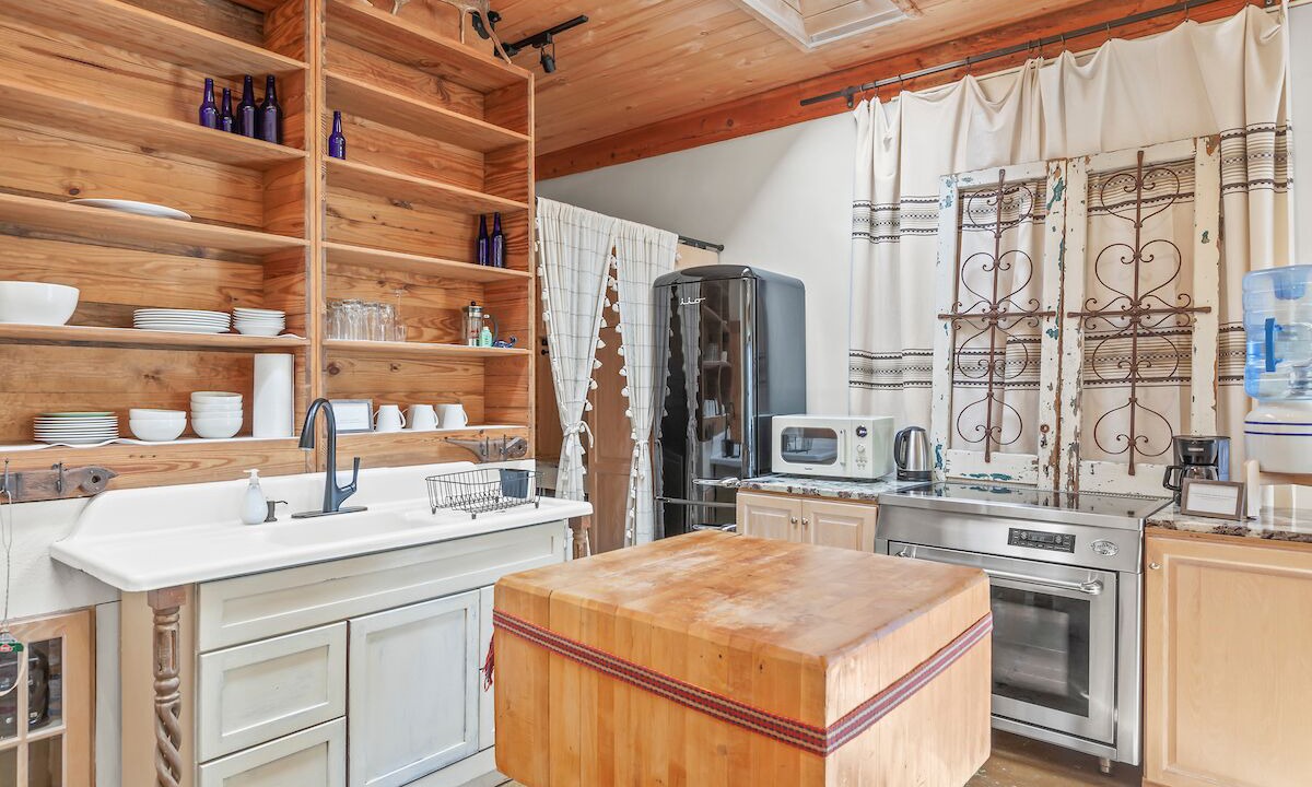 Photo of Kitchen in Ranchos De Taos
