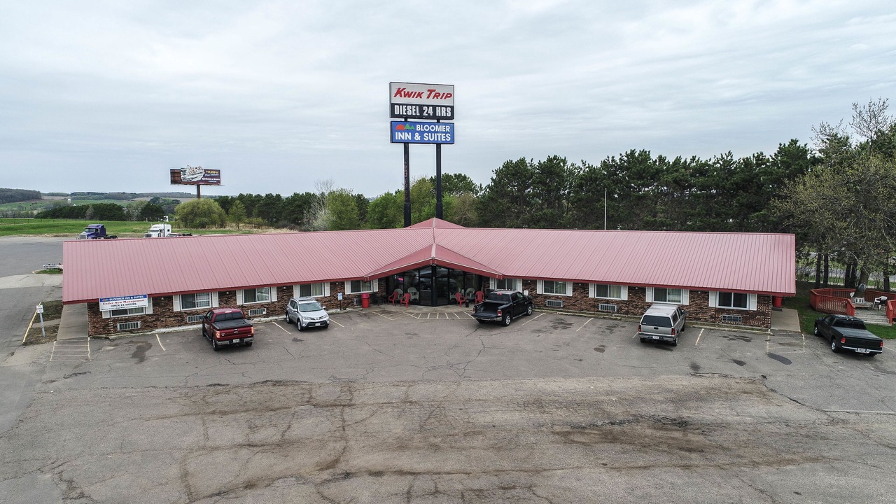 Photo of Outdoor in Bloomer