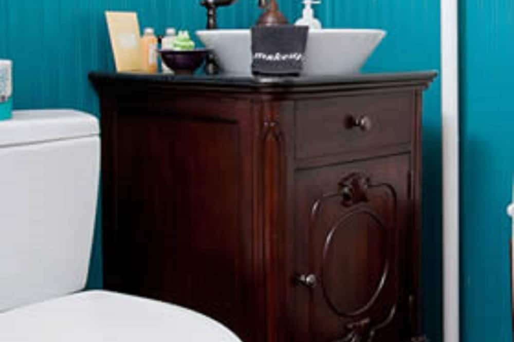 Photo of Bathroom in Chester Depot