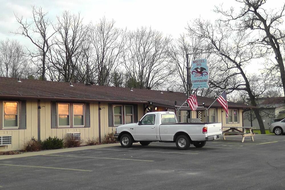 Photo of Others in Hixton
