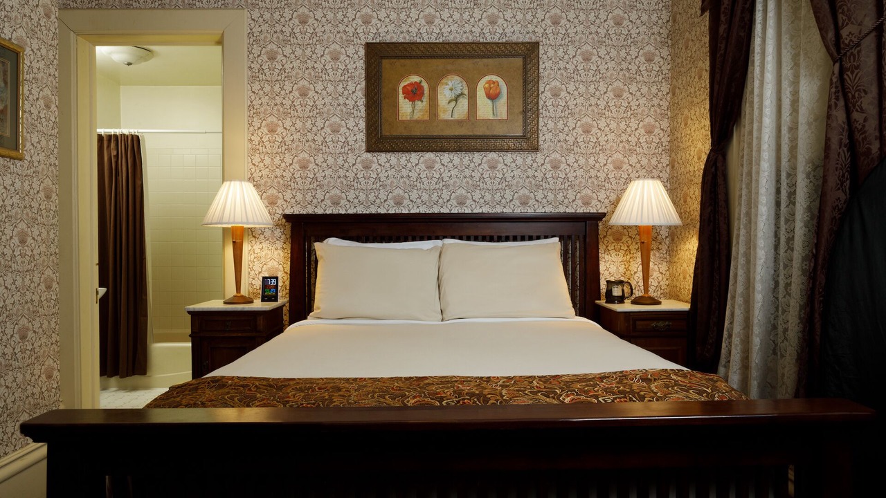 Photo of Bedroom in Central Business District