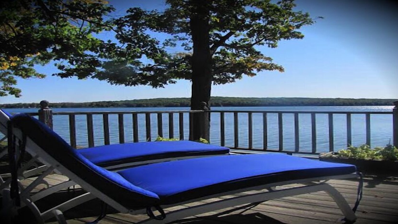 Photo of Patio Balcony in Hubbard Lake
