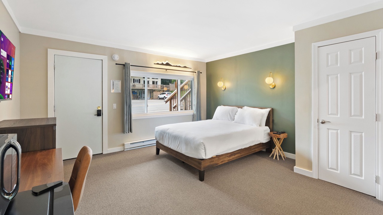 Photo of Bedroom in North Woodstock