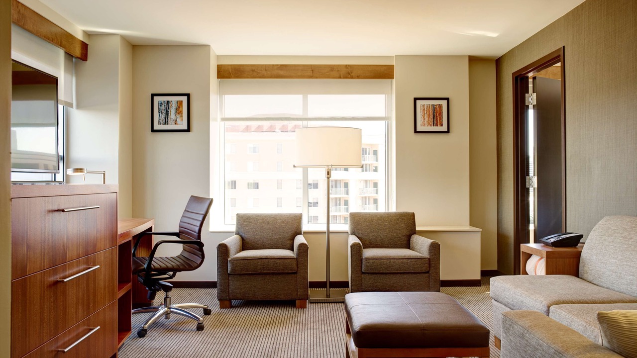 Photo of Bedroom in Court House