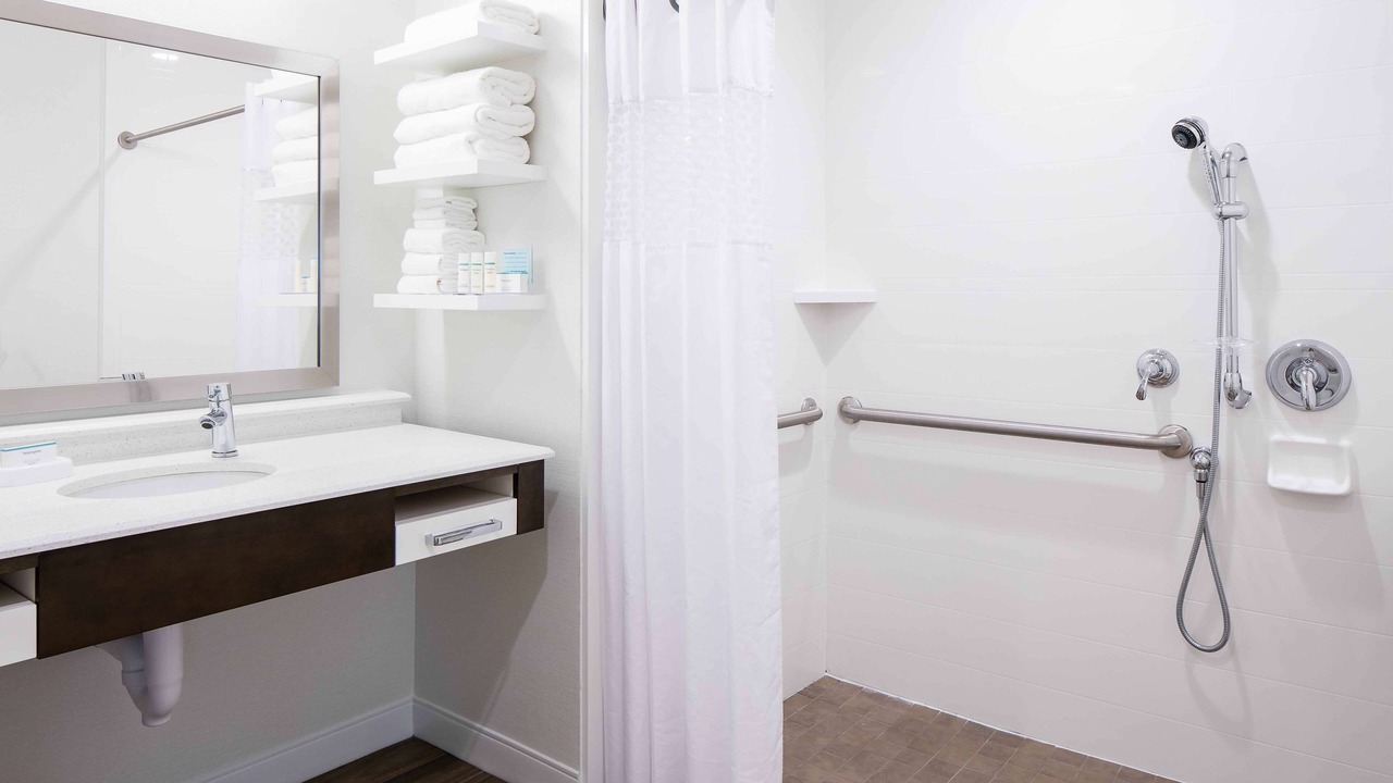 Photo of Bathroom in Hudson