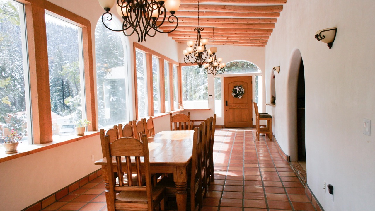 Photo of Livingroom in Taos
