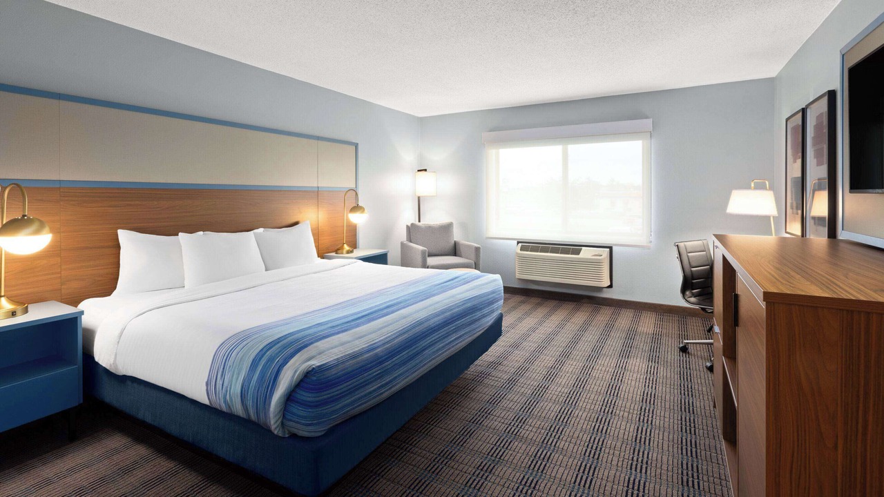 Photo of Bedroom in North Branch