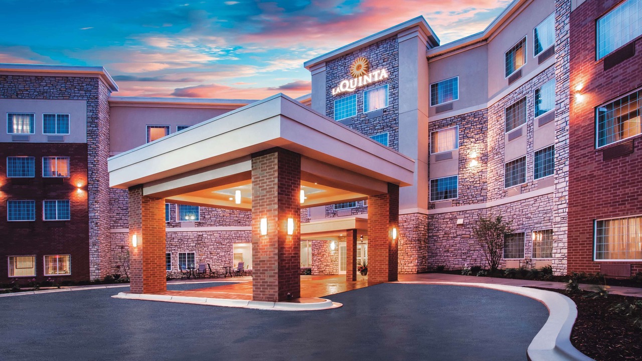 Photo of Buildings in Woodbury